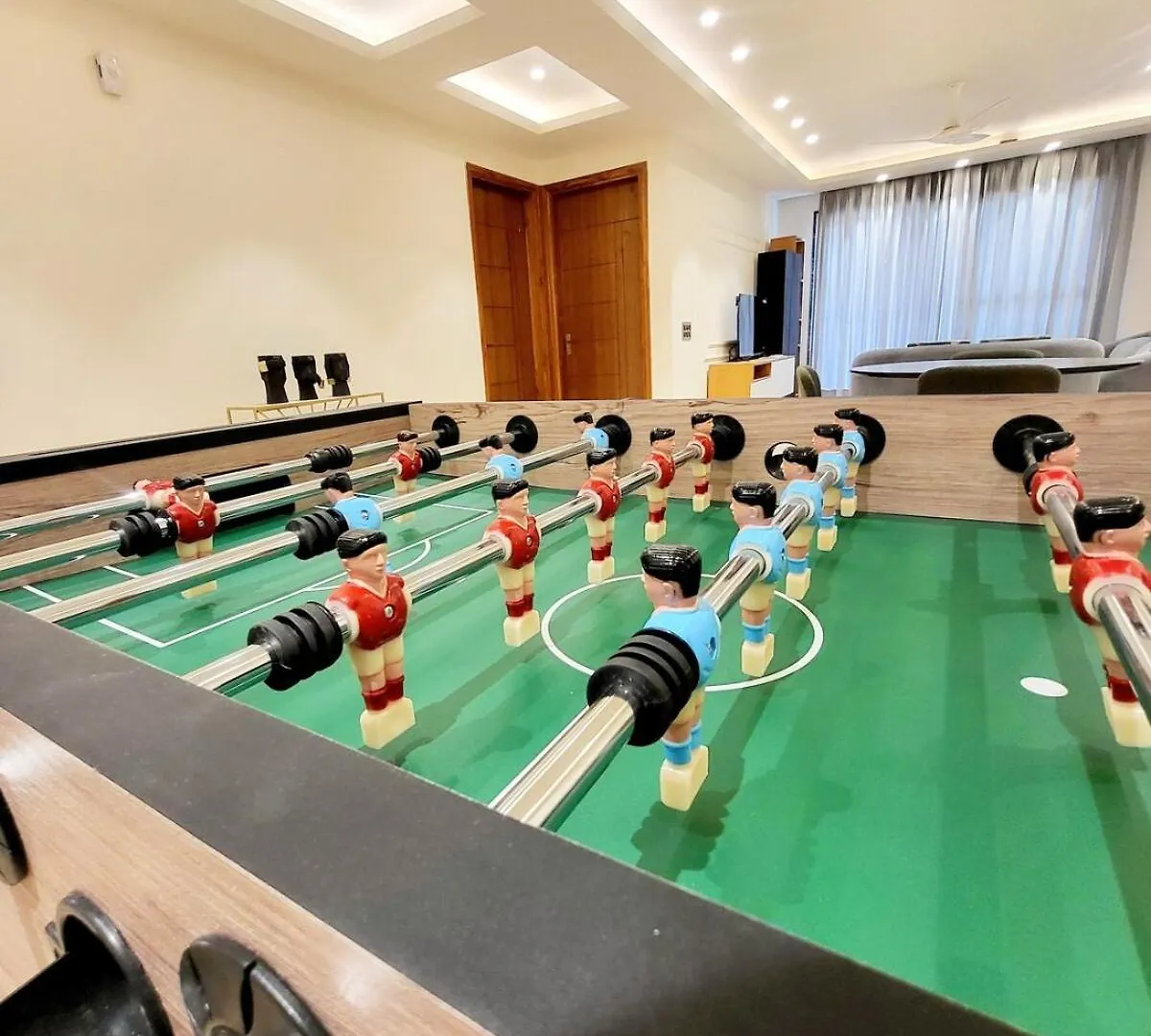 アパート Luxe Foosball 3Bhk グルガウン