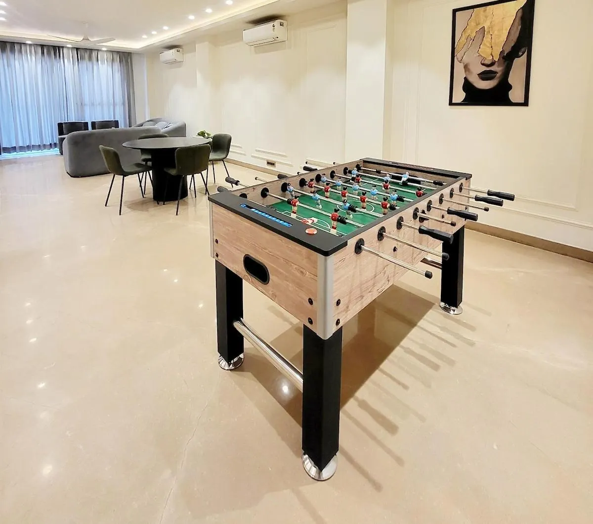 Luxe Foosball 3Bhk グルガウン